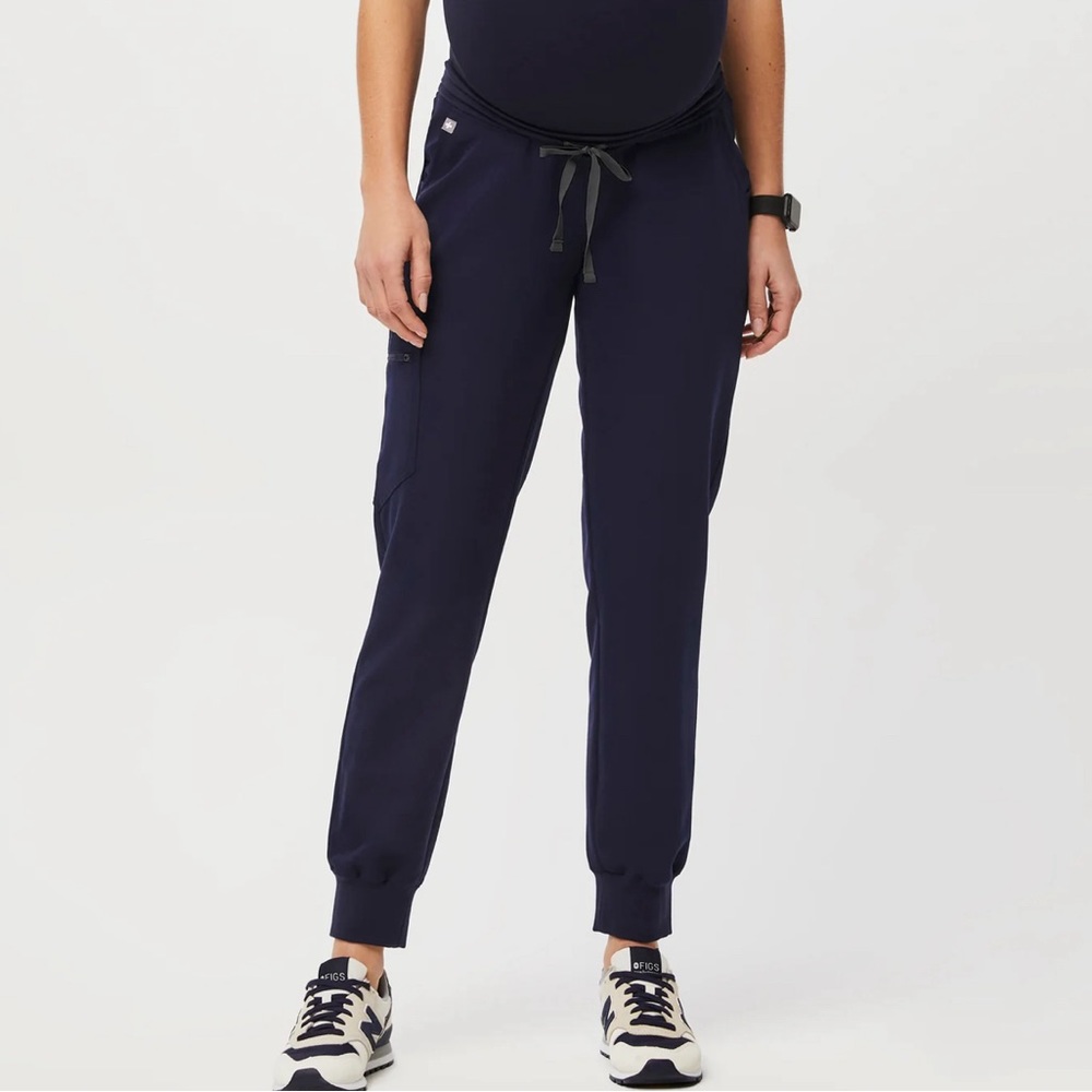 Zamora Maternity Jogger Scrub Pants